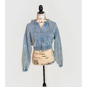 Vanilla Star Cropped Hoodie Light Blue Wash